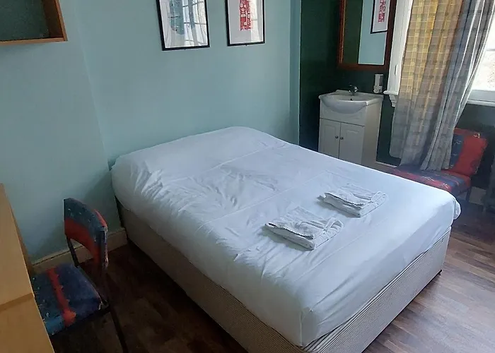 Strand Continental London